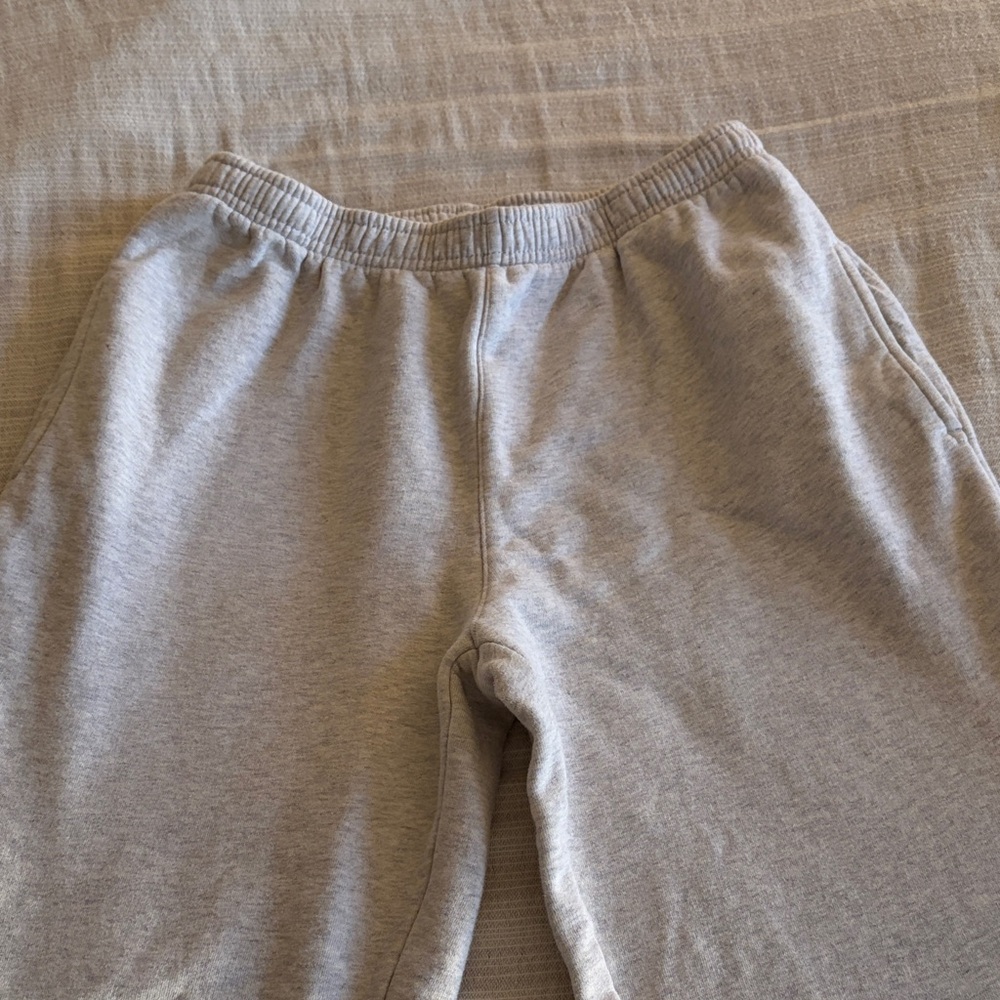 Brandy Melville Light Gray 🔥